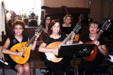 Concierto de la Orquesta de Pulso y Púa de Azuaga en Los Santos de Maimona