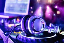 Discoteca Light menores y Dj mayores edad