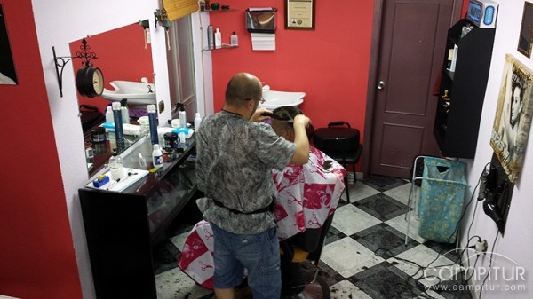 Peluquero Ángel Centeno